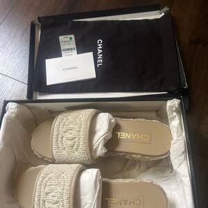 CHANEL Cream Tweed Slide Sandals with Gold Logo Inset